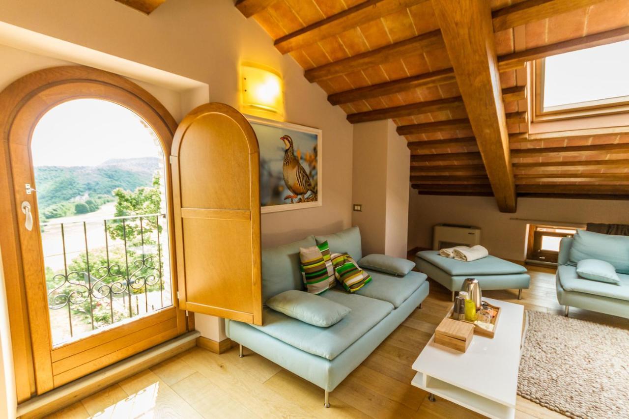 Tenuta Borgo Santa Cecilia 구비오 외부 사진